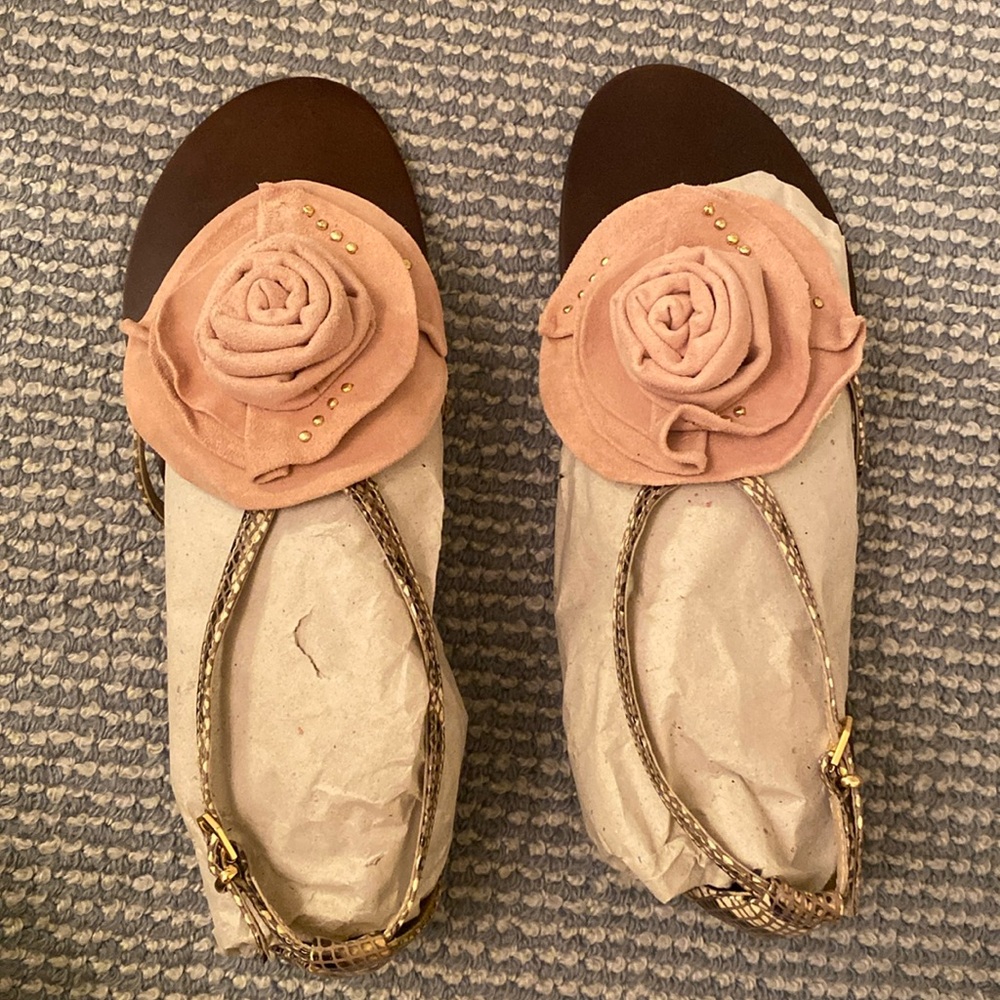 Klub Nico flower sandals size 9 never worn
